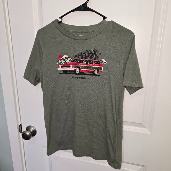 Old Navy Happy Holidays Graphic T-Shirt Small - Green Christmas Car Tree Tee - Picture 1 of 4
